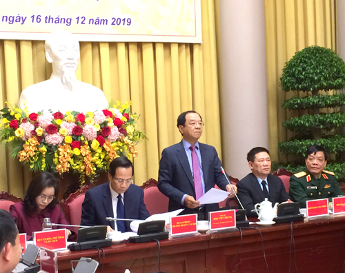 Chủ nhiệm Văn phòng Chủ tịch nước Đào Việt Trung công bố Lệnh của Chủ tịch nước tại họp báo.